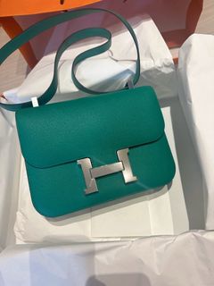 （分類：）位於 。 由 blueskiieess 提交（商品編號 1453879154，圖片 1）。簡介： 。