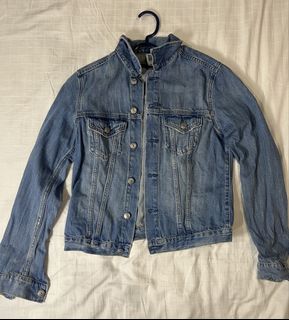 (Category: ) located in . Submitted by chafssafs (Listing ID 1453963828, Image 1). Description: .