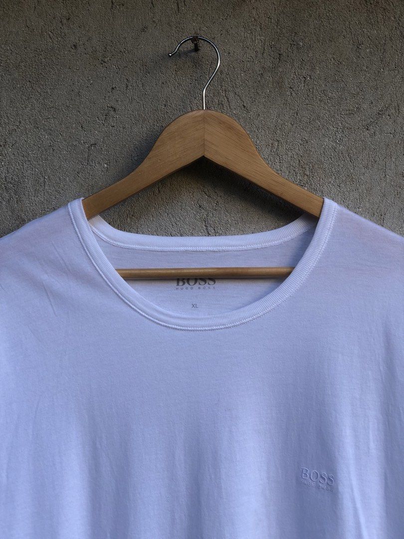 Hugo boss (Category: Activewear) located in Cebu City. Submitted by jeboxjayveejebo (Listing ID 1453961280, Image 3). Description: HUGO BOSS🔥🔥🔥 ‎ ‎This white Hugo Boss crew neck T-shirt features a tonal embroidered logo on the chest. ‎ ‎W📏21.5 ‎L📏30 ‎▪️Color rate-9.8/10 ‎▪️Condition rate-9.8/10 ‎▪️Issue-NONE‼️ ‎EXCELLENT/ASNEW CONDITION 🔥 ‎ ‎DM FOR THE CLAIM PRICE🏷️ ‎ ‎ ‎Message us for more questions or reservations. ‎💡Actual color may va