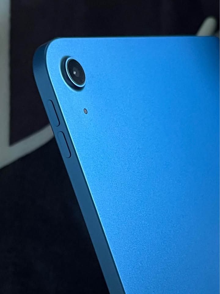IPAD A16 256GB (Category: iPad) located in Caloocan City. Submitted by ginaaa0.wolf (Listing ID 1453992903, Image 3). Description: 📱 FOR SALE ONLY! ✨ iPad A16 (Wi-Fi Only) 💙 Color: Blue 💾 Storage: 256 🔋 Battery Health: 100% 📌 Condition: • No issues • No repair history • Well-maintained • Few minimal scratches on the screen • 99% smooth body • No dents ✅ Touch ID (Fingerprint) – Working ✅ Power Button – Working ✅ Volume Buttons – Working 💯 A