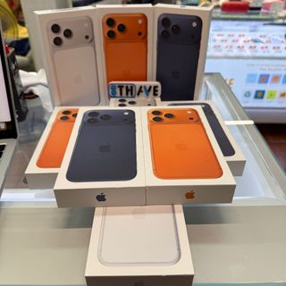 (Category: ) located in . Submitted by 8thavemobile.sg (Listing ID 1449002807, Image 1). Description: .