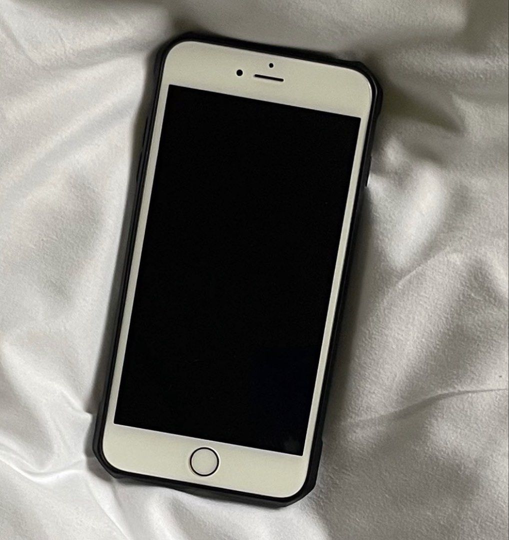 iPhone 6s Plus (Rose Gold) (Category: iPhone 6 Series) located in Makati City. Submitted by alyannacuevas (Listing ID 1453830453, Image 1). Description: still functioning - camera still works - no screen glitches - battery needs replacement - body has dents and scratches (not noticeable when cased) .