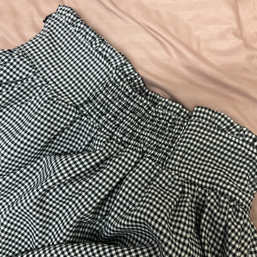 Jirai Kei Skirt (Category: Skirts) located in Mandaluyong City. Submitted by mistkitten (Listing ID 1453891186, Image 2). Description: Fits s-m Still in good condition! Only worn twice thrice. Bought from taobao 2 years ago Price still negotiable, DM for sure buyers .