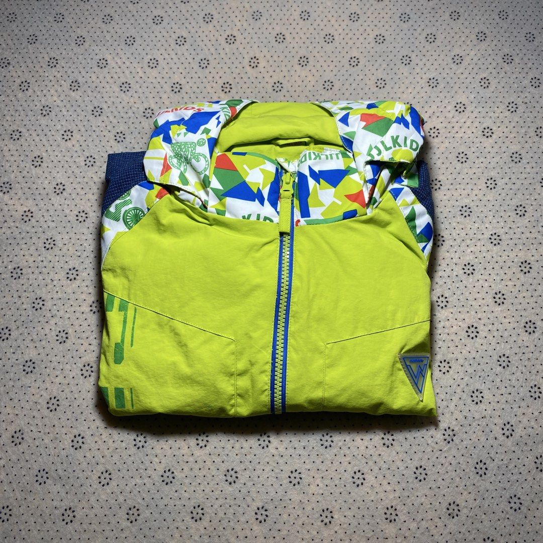 JJL Outdoor Hooded Windbreaker Jacket (Category: Coats, Jackets and Outerwear) located in Nasipit. Submitted by yopey (Listing ID 1453846905, Image 2). Description: JJL Outdoor Hooded Windbreaker Jacket Size: 21x25 Condition: Good Price: 150.