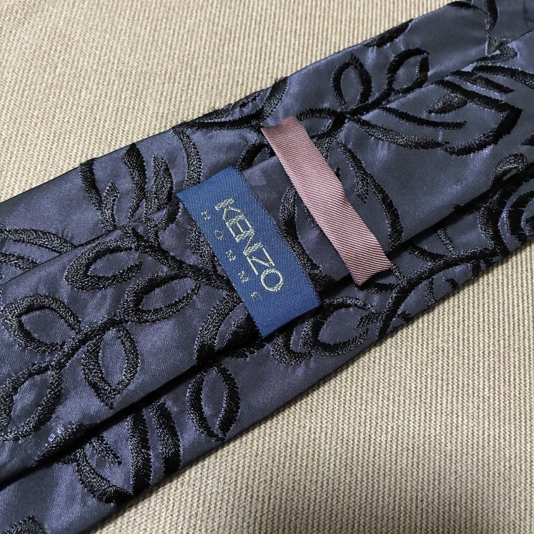 Kenzo Floral Necktie (Category: Ties) located in Cabuyao City. Submitted by fffrag (Listing ID 1453897554, Image 3). Description: .