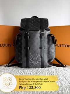 (Category: ) located in . Submitted by belles_lux_closet (Listing ID 1453957192, Image 1). Description: .