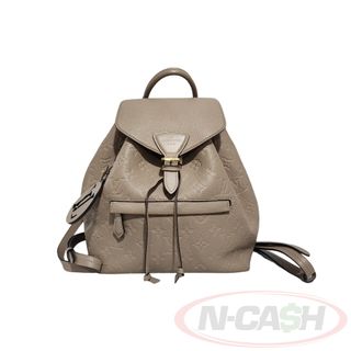 (Category: ) located in . Submitted by luxury_by_n-cash (Listing ID 1453871713, Image 1). Description: .