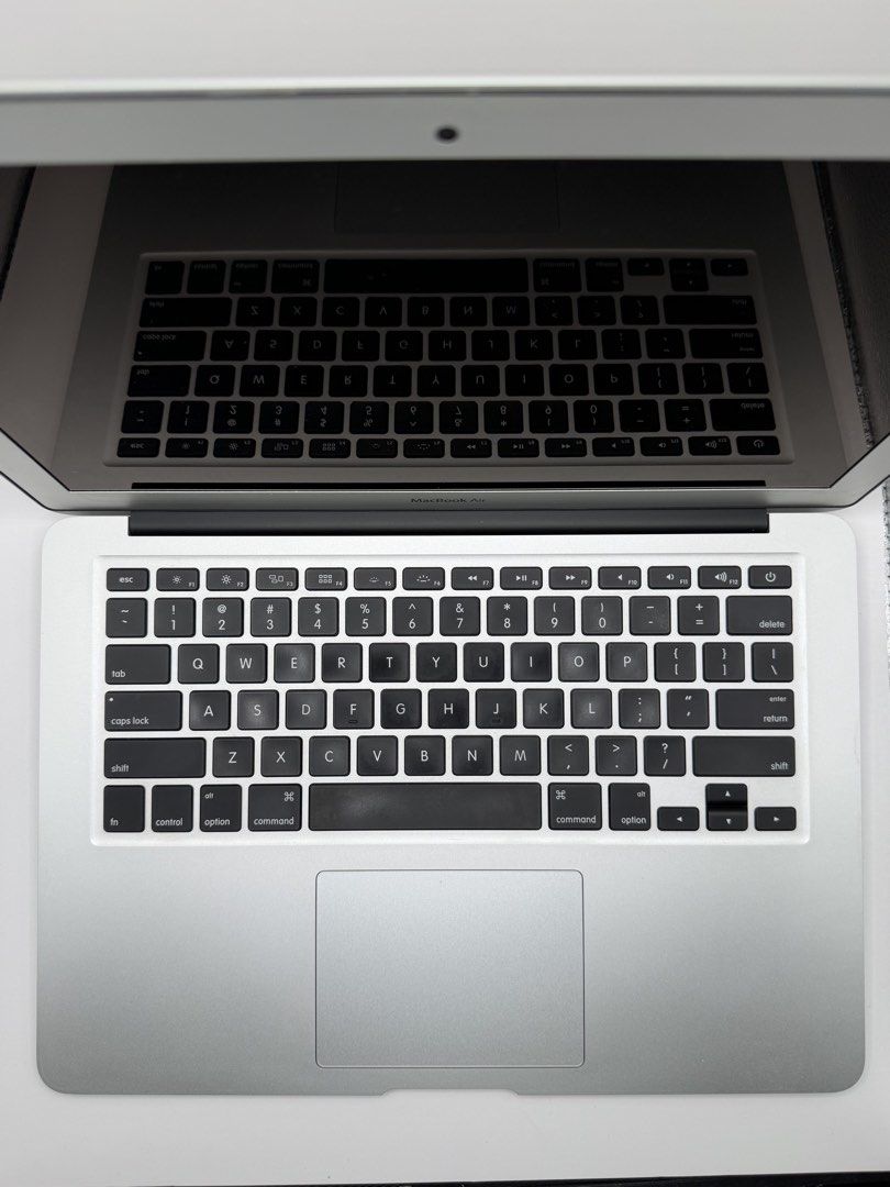 MacBook Air 13-Inch (2015) - Complete Starter Set (Category: Laptops & Notebooks) located in Las Pinas. Submitted by techietechtrove (Listing ID 1453928508, Image 2). Description: ✨ FOR SALE: MacBook Air 13-Inch (2015) - Complete Starter Set ✨ Looking for an affordable, reliable laptop for work, study, or daily browsing? This MacBook Air 13-inch is in 100% working condition and comes fully loaded with premium extras like an original Magic Mouse 2