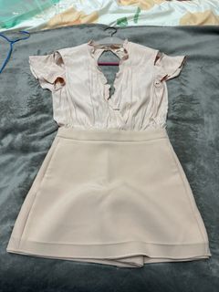 （分類：）位於 。 由 sellliu.sell 提交（商品編號 1453828192，圖片 1）。簡介： 。