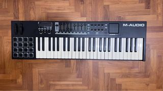 (Category: ) located in . Submitted by smexyguitargear (Listing ID 1453950198, Image 1). Description: .
