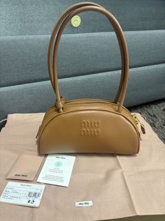 （分類：）位於 。 由 sepsepbreeze92 提交（商品編號 1453863364，圖片 1）。簡介： 。