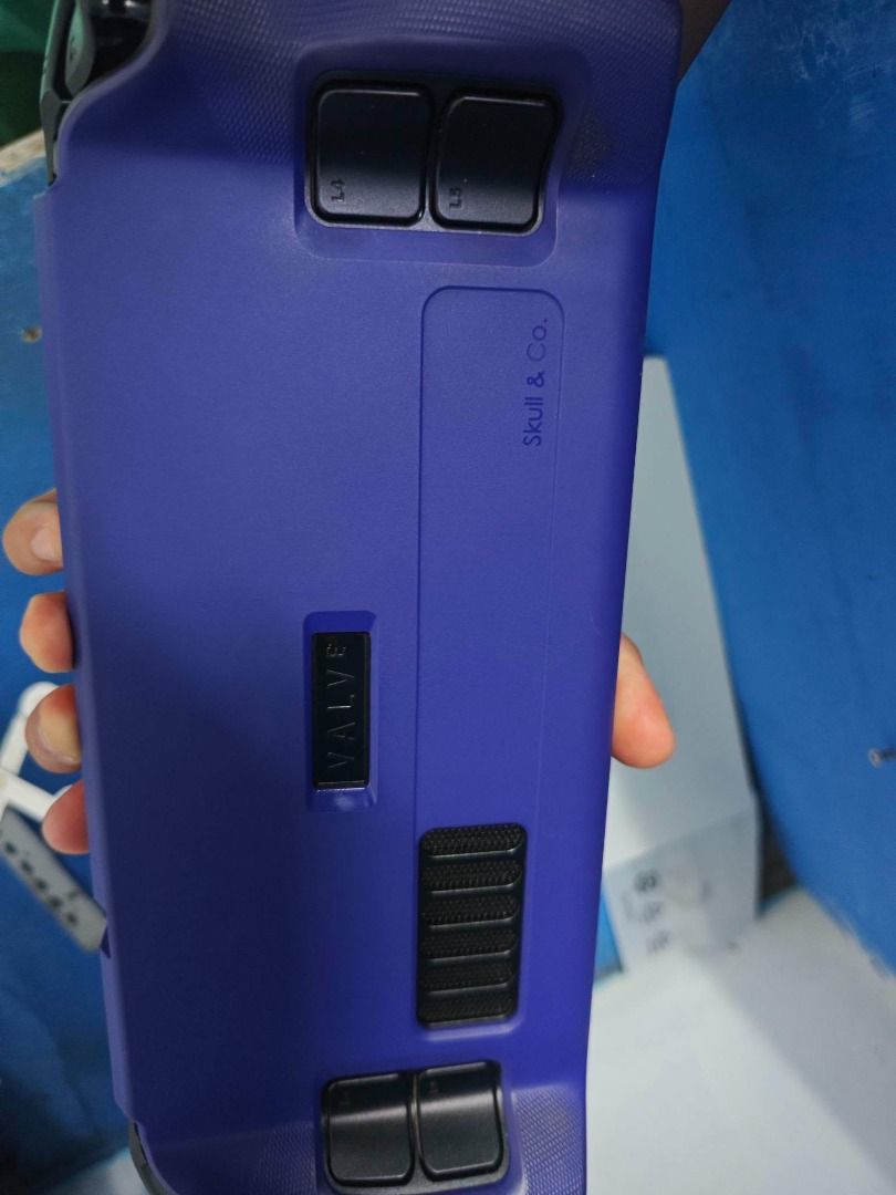 (Negotiable)Steam Deck LCD 512 (Category: Others) located in Caloocan City. Submitted by anotherdayanotherdollar (Listing ID 1453827183, Image 3). Description: DONT MAKE OFFER IF HND NMAN BIBILI SAYANG PO ORAS FIX 19K NO LP INCLUSION SKULL AND CO CASE SKULL AND CO POUCH THUMB GRIP UNIT AND CHARGER GAMES WUKONG GHOST OF TSUSHIMA MARVEL SUPERHEROES HADES 2 RESIDENT EVIL REQUIEM SPIDERMAN 2 SEKIRO WITH DOWNLOADABLE STEAM GAMES.