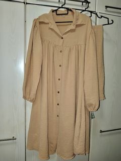 (Category: ) located in . Submitted by thrifting_muslimah (Listing ID 1453987763, Image 1). Description: .