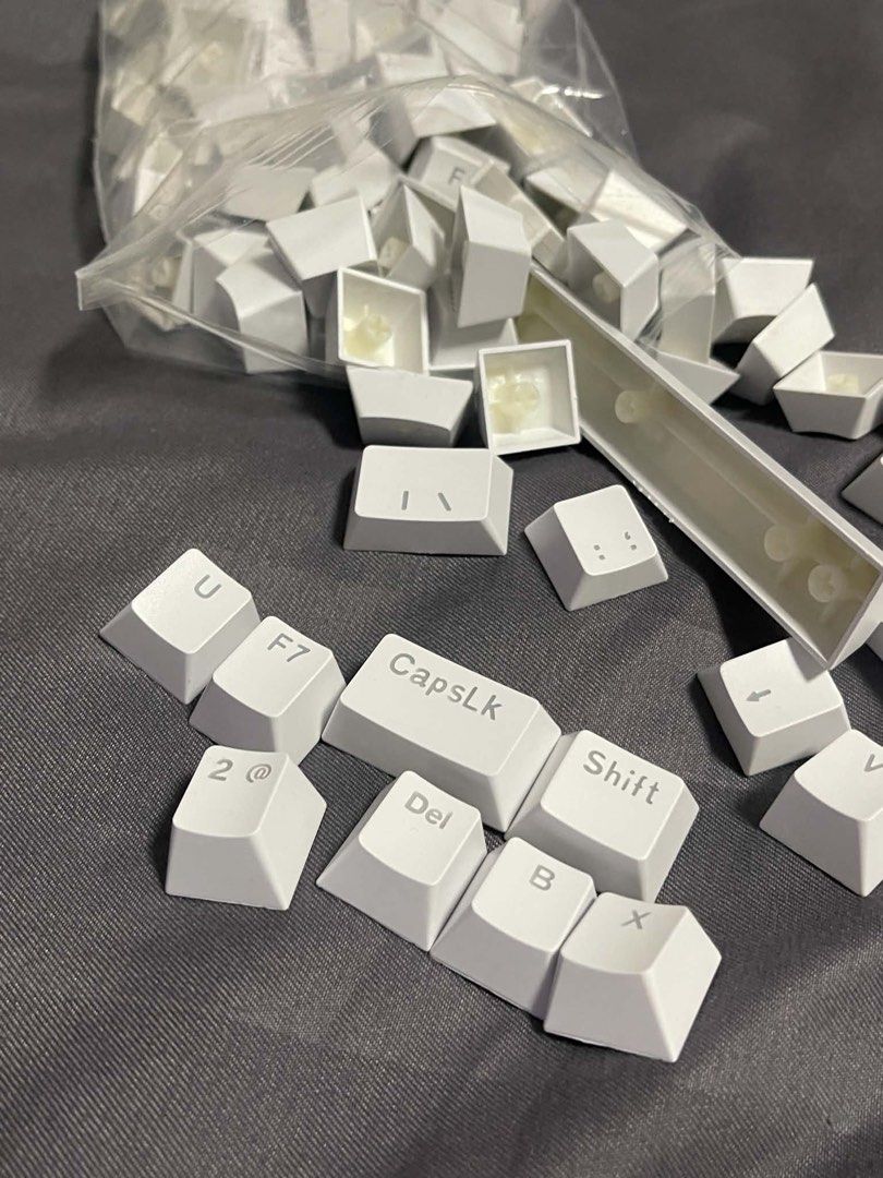 OEM White Keycaps Set (Category: Computer Keyboard) located in Quezon City. Submitted by mayari_lila (Listing ID 1453993658, Image 1). Description: + OEM White Keycaps Set + Compatible with most mechanical keyboards + Clean and minimalist white design + Enhances keyboard aesthetics + Location: Commonwealth, QC.