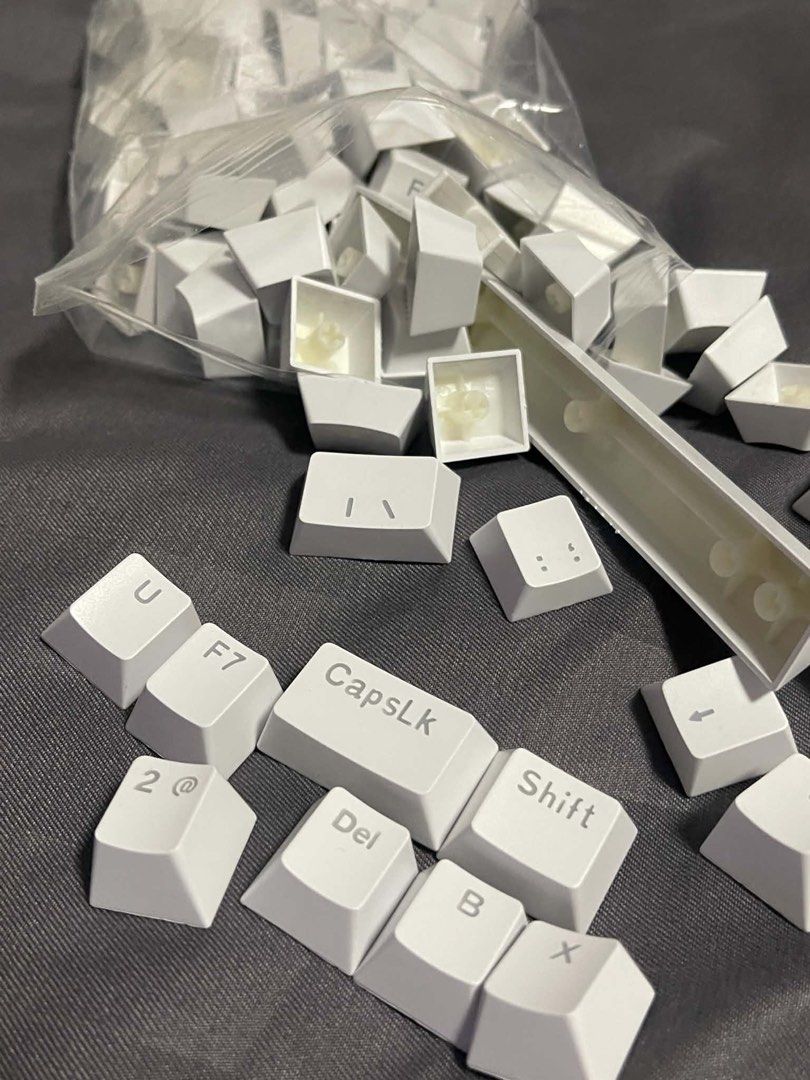 OEM White Keycaps Set (Category: Computer Keyboard) located in Quezon City. Submitted by mayari_lila (Listing ID 1453993658, Image 3). Description: + OEM White Keycaps Set + Compatible with most mechanical keyboards + Clean and minimalist white design + Enhances keyboard aesthetics + Location: Commonwealth, QC.