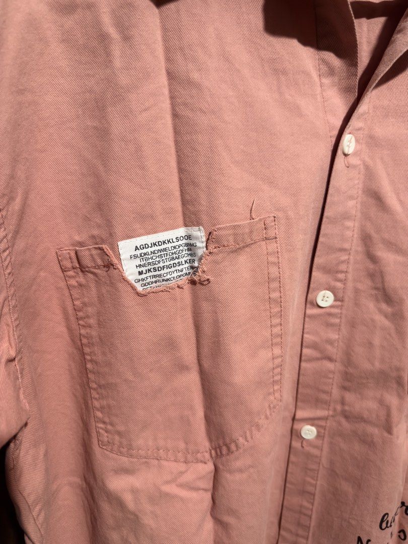 Oversized Pink Longsleeves (Category: Longsleeves) located in Cavite. Submitted by rrppreloved (Listing ID 1453845251, Image 2). Description: Can fit S-L Used twice Super nice as cover up!.