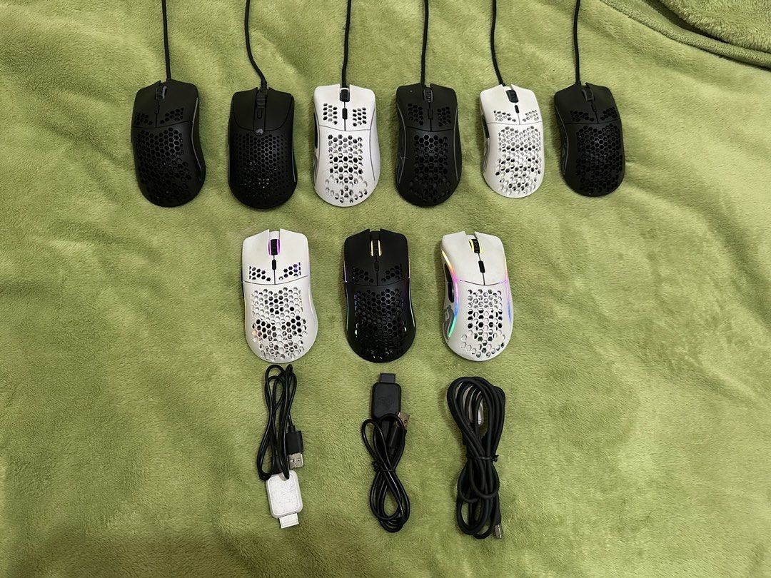 [Paunahan] Glorious Model O wireless gaming mouse wired (Category: Mouse & Mousepads) located in Manila. Submitted by gamingthriftshop (Listing ID 1453875226, Image 1). Description: PAUNAHAN NALANG Marikina area ✅ SELLING COLLECTION ✅ NO ISSUES Fully working Will send full test video Pwede itest dito (dala kayo laptop) ✅Left right click ✅ side buttons ✅ scroll click ✅ scroll ✅ sensor ✅ wire connection good ✅ walang alog issues WIRED MOUSE ✅ Model