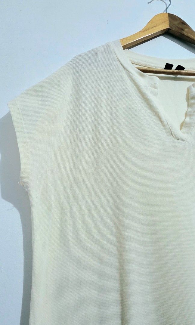 Penshoppe Beige Dress Plussize (Category: Dresses) located in Malolos. Submitted by candyproj (Listing ID 1453911082, Image 2). Description: Penshoppe Beige Dress Personal Used Clothes Size: XL on tag Measurement: bust: 46" length: 48" Buy 3 clothes, SHIPPING FEE IS FREE RFS: Decluterring/Migrating Price is Negotiable Everything must go.