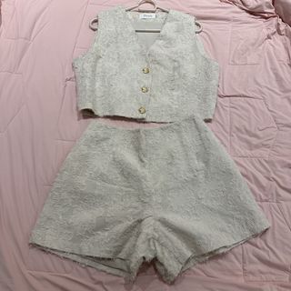 (Category: ) located in . Submitted by timelessfinds (Listing ID 1453956603, Image 1). Description: .