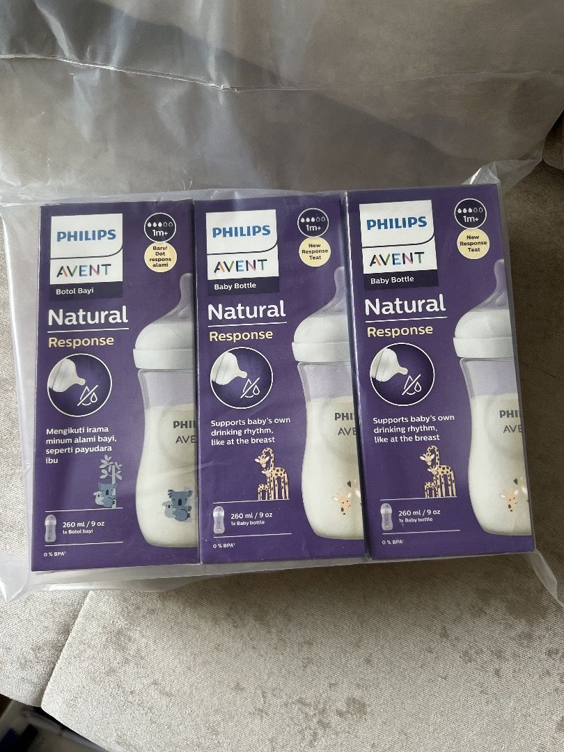Philips Avent Bottle (Category: Breastfeeding & Bottle Feeding) located in Caloocan City. Submitted by tpau___ (Listing ID 1453882536, Image 2). Description: Brand new, still sealed. Pack of 3 bottles Bought at GBF last May 2026 Rfs: extras.