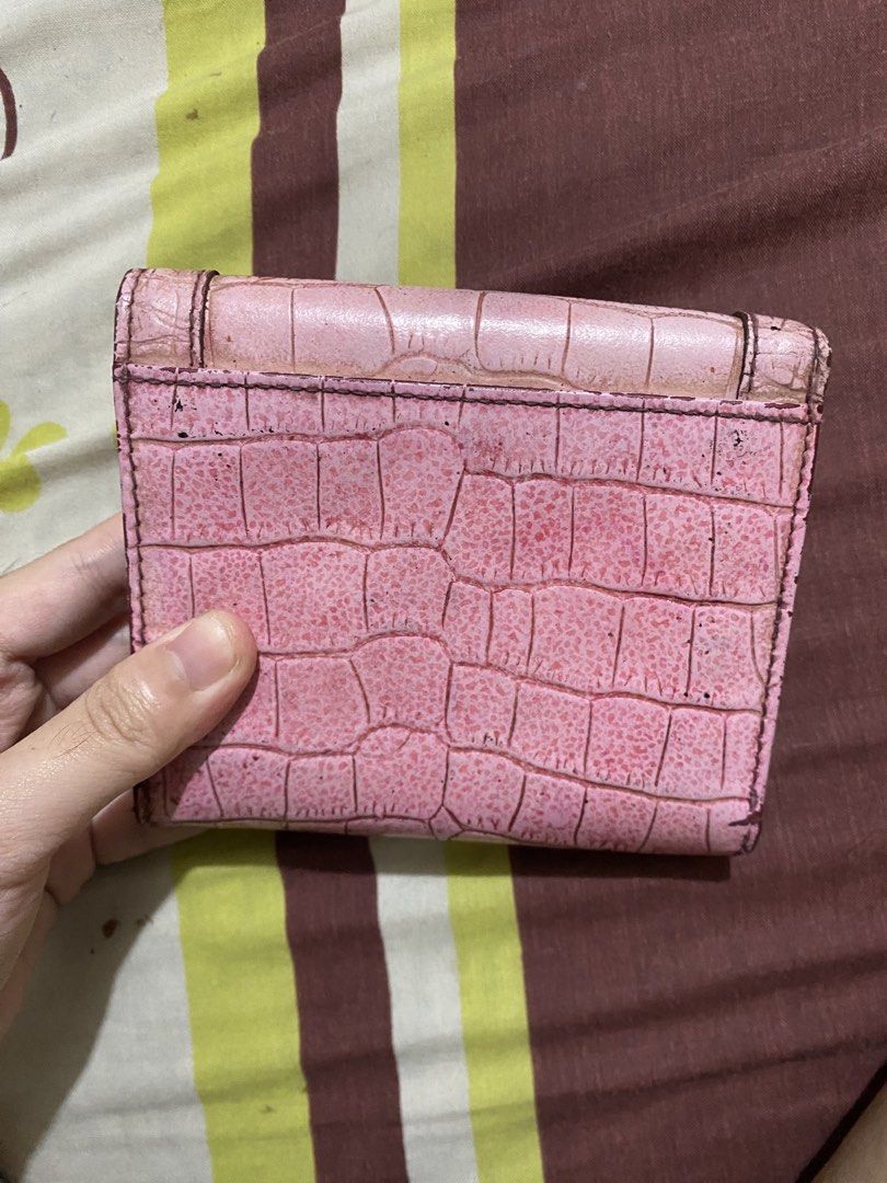 Pink Crocodile Print Metro City Wallet (Category: Wallets & Card holders) located in Quezon City. Submitted by fujiapple_ (Listing ID 1453869062, Image 2). Description: Rfs: nakatambak lang - no refunds - location: san juan city .