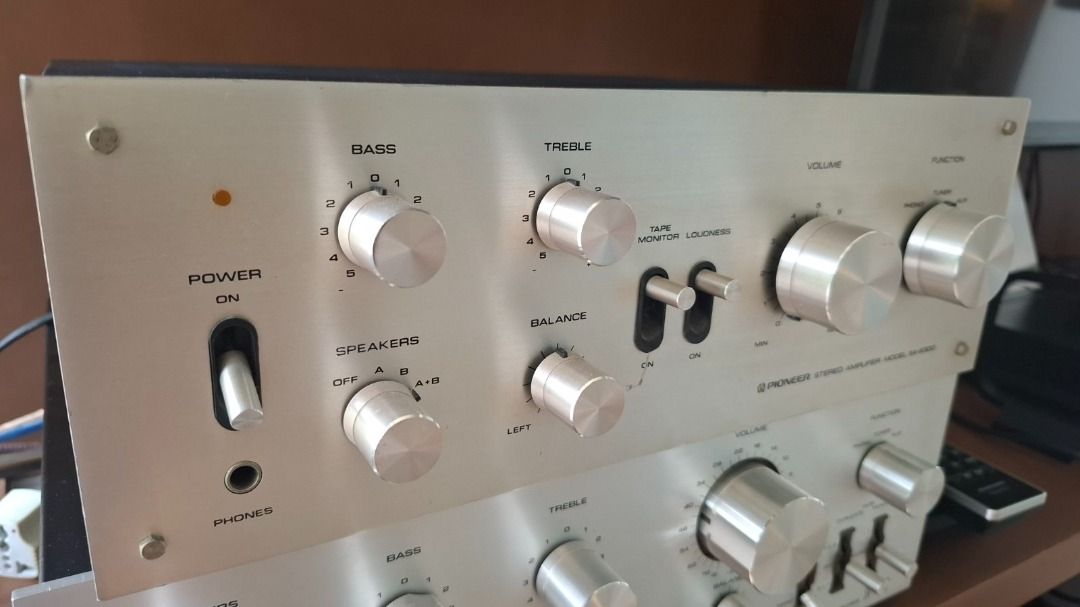 Pioneer Integrated Amplifier SA-6300 (Category: Soundbars, Speakers & Amplifiers) located in Quezon City. Submitted by pao.severino (Listing ID 1453930348, Image 2). Description: - Vintage Pioneer SA-6300 Stereo Amplifier - 110 Volts (requires step-down transformer) - Made in Japan - Ideal for classic and vintage audio setups - Good working condition .