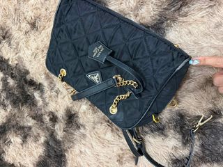 (Category: ) located in . Submitted by lindthings (Listing ID 1453819236, Image 1). Description: .