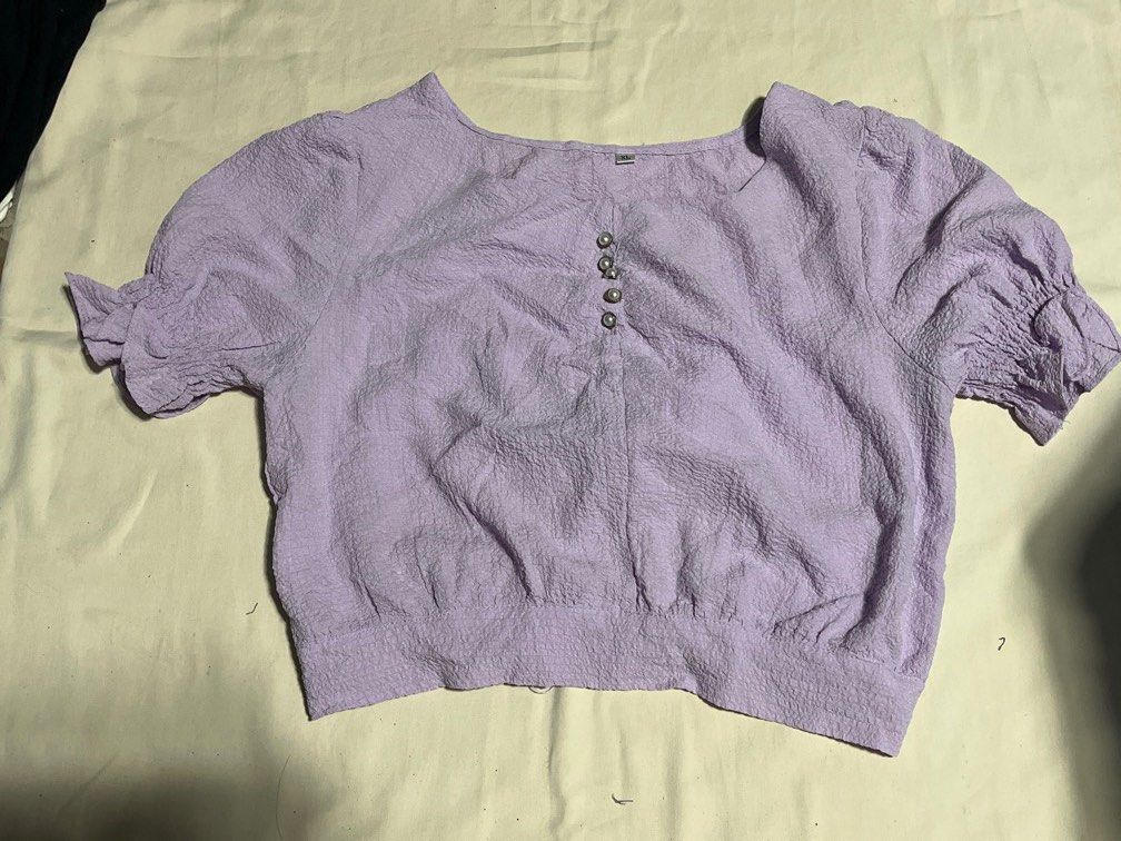 PURPLE CROPTOP (Category: Others Tops) located in Bulacan. Submitted by yangg___ (Listing ID 1453991435, Image 1). Description: M-L.