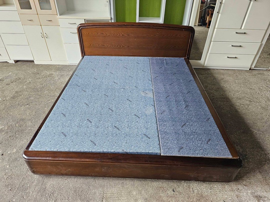 Queen Size Bed Set(France Bed) (Category: Bed Frames & Mattresses) located in Quezon City. Submitted by ledamadel (Listing ID 1453991169, Image 2). Description: Queen Size Bed Set(France Bed) ✔️L-68 H-30 W-80 Inches 📐 ✔️Solidwood Frame🪵 ✔️Scrarches As-is!! 👌 Location: 40 Aplaya St. Napocor Village Tandang Sora Quezon City. For inquiry please Pm us or Call. 09066885859 Please like our page thanks! 👇👇👇👇 KMA O’shop #japansurplus #kmaoshop #ka