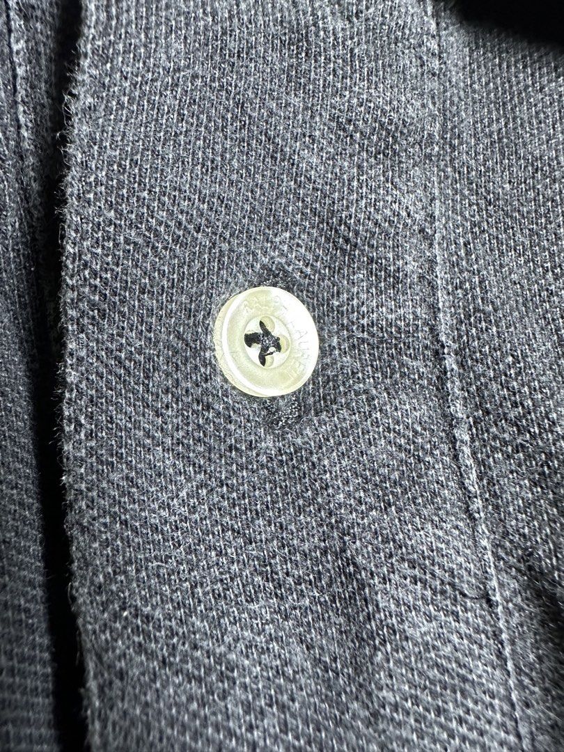 Ralph Lauren Black Big Phony with Number 3 (Category: Tshirts & Polo Shirts ) located in Manila. Submitted by bosseb1 (Listing ID 1453908722, Image 3). Description: .