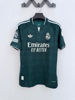 (Category: ) located in . Submitted by calcio_sport_jersey (Listing ID 1453987701, Image 1). Description: .