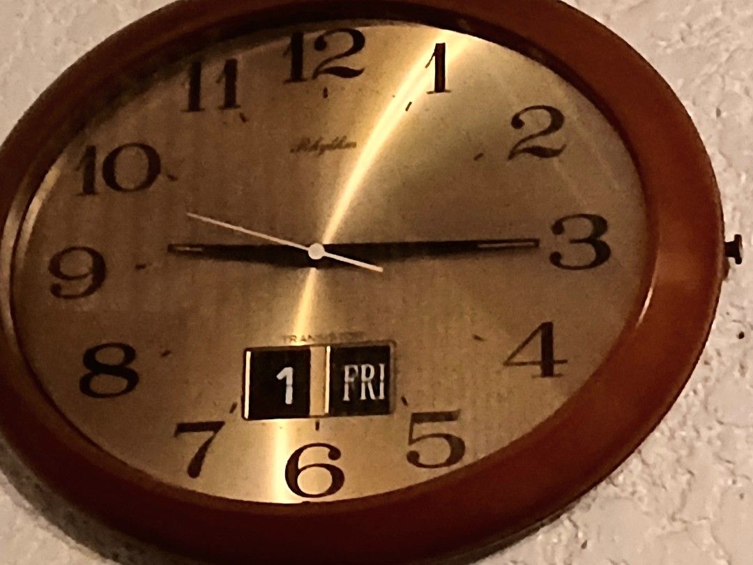 Rhythm Wall Clock with Date and Day Display (Category: Clocks) located in Quezon City. Submitted by mrs.maria (Listing ID 1453941180, Image 1). Description: - Vintage Rhythm wall clock - Gold-tone face with clear hour markers - Convenient day and date display - Warm wood-tone frame - Includes braided cord for hanging - Versatile design, suitable for any room - working po yung malaki..