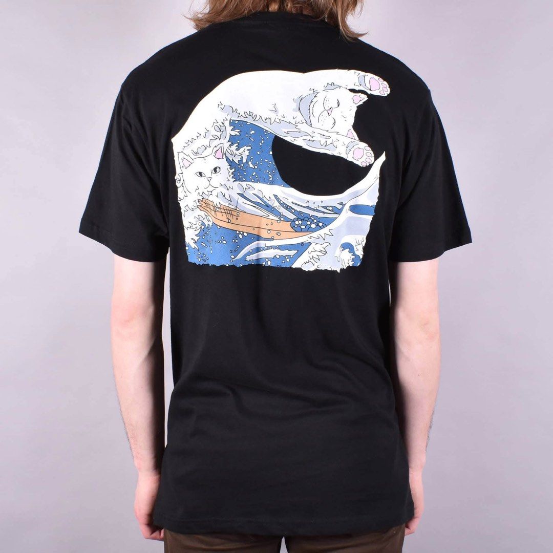 RIP N DIP THE GREAT WAVE OF NERM (Category: Activewear) located in Naga. Submitted by goodfinds_only.v1 (Listing ID 1453819075, Image 1). Description: FOR SELL -RIP N DIP "THE GREAT OF WAVE OF NERM" SIZE:MEDUIM DIMENSION WIDTH:20 INCHES LENGTH:29 INCHES COLOR RATE:10/10 EXCELLENT CONDITION NO FLAWS/ISSUE DM ME TO PURCHASE! LOC:NAGA CITY BICOL REGION.