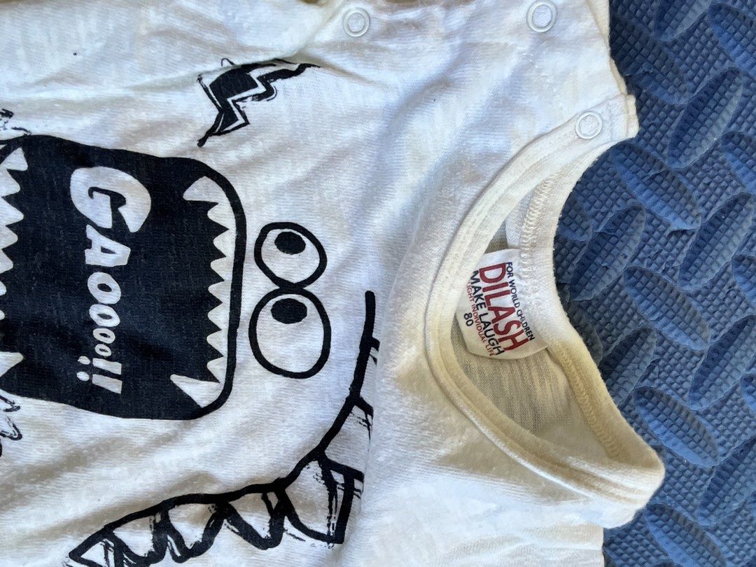 Rompers for baby 6-12 months (Category: Babies & Kids Fashion) located in Quezon City. Submitted by happy_providence (Listing ID 1453861140, Image 2). Description: 300 for 2.