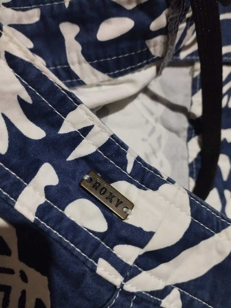 Roxy micro board shorts (Category: Shorts) located in Manila. Submitted by andrewph09 (Listing ID 1453931967, Image 3). Description: .