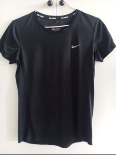 （分類：）位於 。 由 familyshop77713 提交（商品編號 1453885803，圖片 1）。簡介： 。