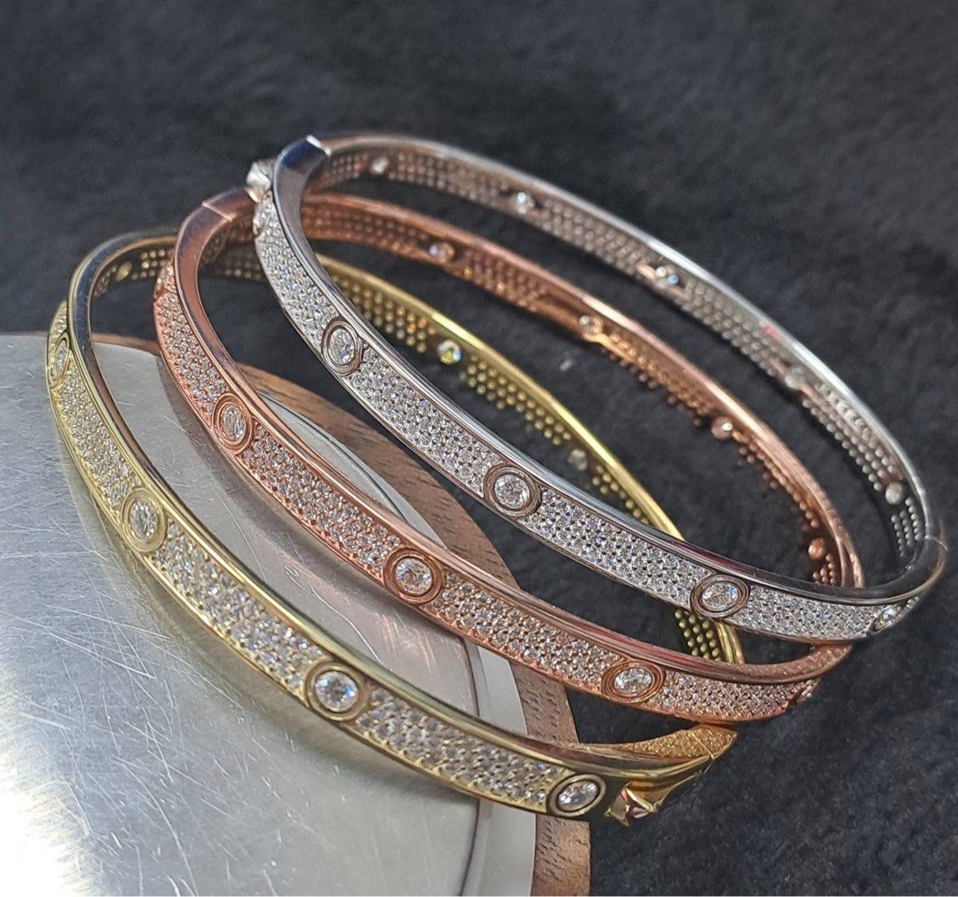 S925 silver bangles (Category: Bracelets) located in Makati City. Submitted by belalyn (Listing ID 1453847337, Image 1). Description: - S925 silver - Available finishes: 1 Gold, 1 Rose Gold, 2 Silver-toned - Sizes 17-18 -moisannite stone.