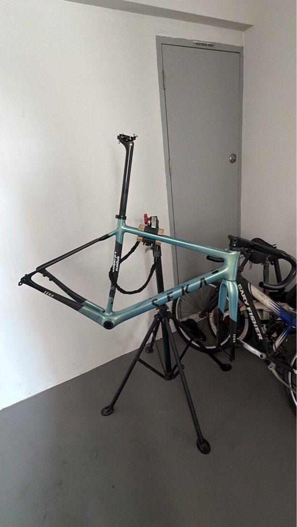 Seka Afield Frameset (Category: Bicycles) located in Singapore. Submitted by alo3xwdc (Listing ID 1453341840, Image 3). Description: Seka Afield Sz S Condition 9/10, Lightly used. Carbon frame-set Full bike with Shimano 105 R7120 $1200. (not shown in picture) Pm to discuss Good for climbing/crit. .