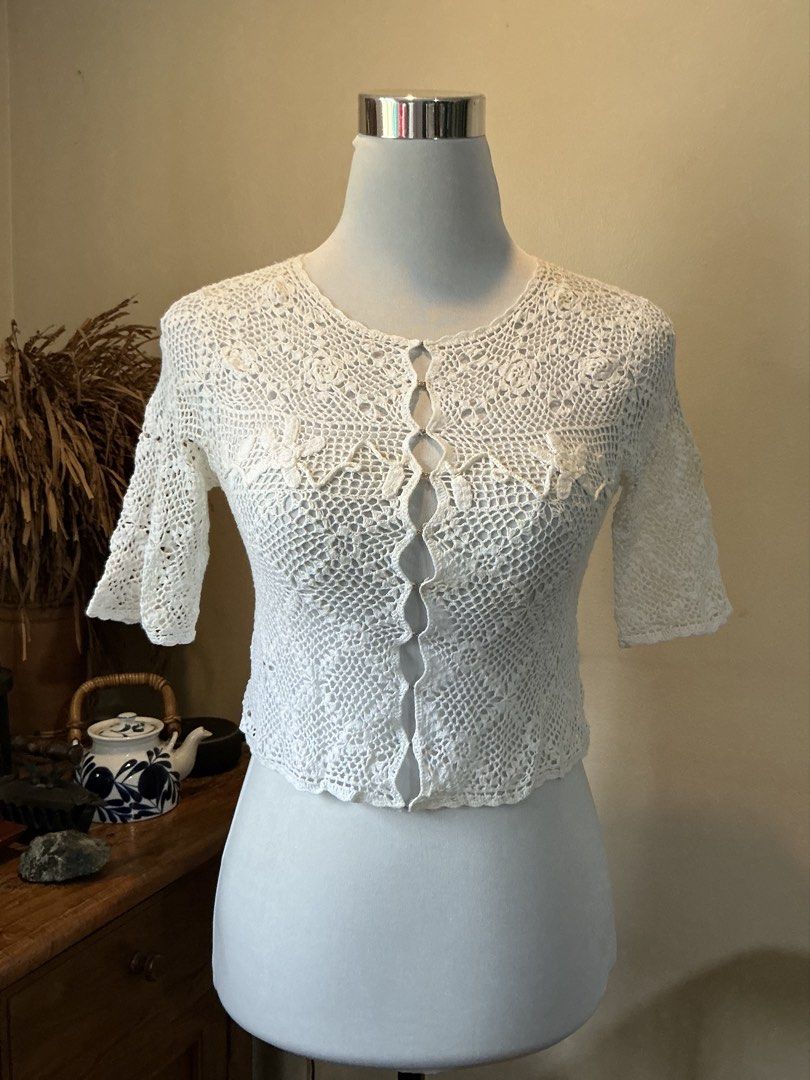 MANGO White Hand-Crochet Lace Cardigan (Category: Others Tops) located in Quezon City. Submitted by shopabilitymnl (Listing ID 1453915361, Image 1). Description: .
