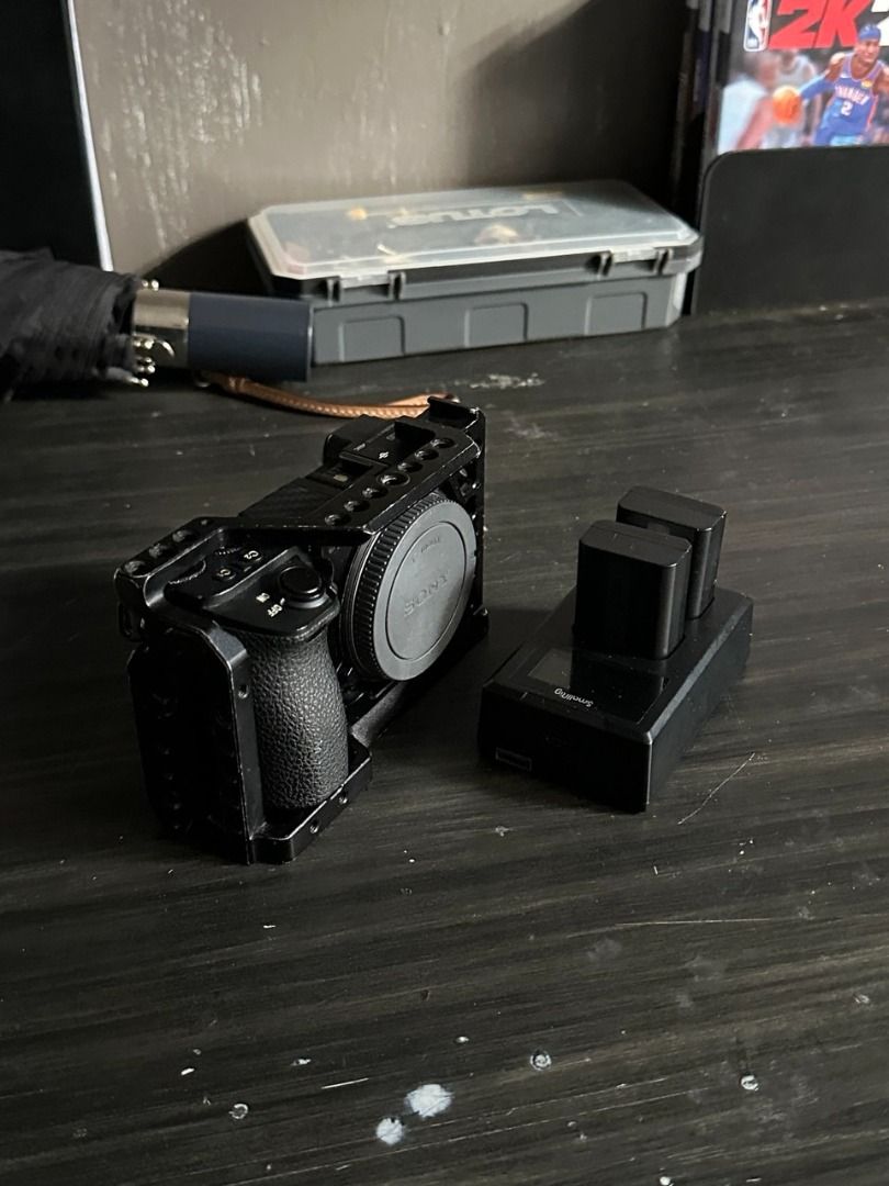 Sony A6500 Body w/ small rig cage (Category: Cameras) located in Manila. Submitted by chefkurry (Listing ID 1453904204, Image 3). Description: Sony A6500 Body Good Condition Charger + 2 Batteries W/Small Rig Cage 21k Shutter Count Has Body skin since first use (original body has not yet used that much) PHP 29500 Negotiable Manila/Taft/Taguig area .