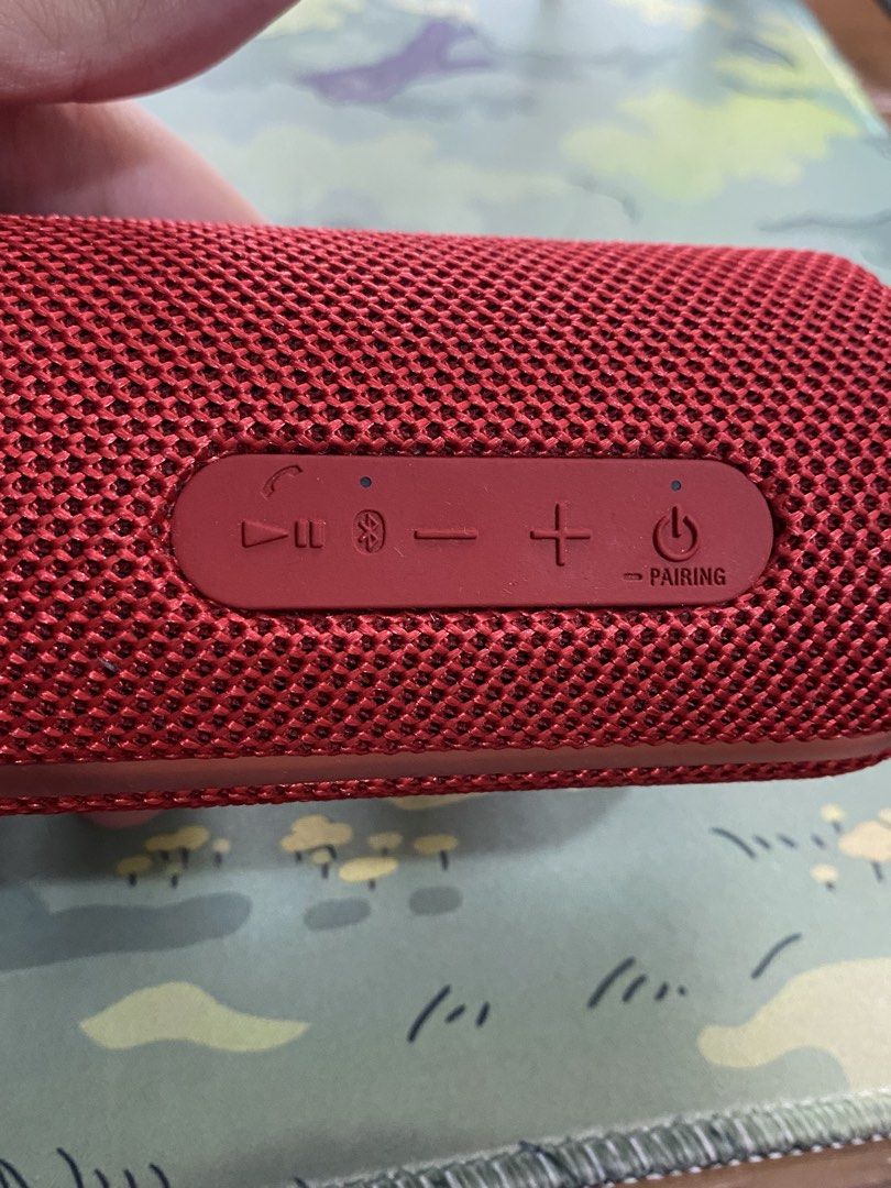 Sony SRS-XB21 Bluetooth Speaker (Category: Soundbars, Speakers & Amplifiers) located in Pasay City. Submitted by codymendoza (Listing ID 1453872267, Image 2). Description: Sony SRS XB-21 Bluetooth speaker • Good working condition • Speaker only • ₱3,500 (negotiable) Taft Manila location Vito cruz meetup LBC/J&T/lalamove (NO COD) PM for more inquiries (sound test, etc..).