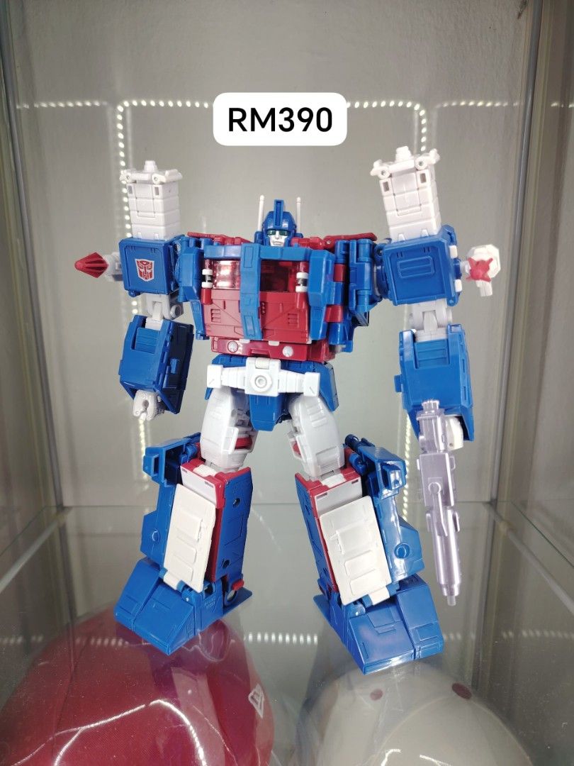 Transformers (Category: Toys & Games) located in Batang Kali. Submitted by kakisidaiakandiblock (Listing ID 1453969870, Image 1). Description: transformers.