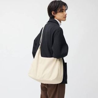 （分類：）位於 。 由 m_im97321 提交（商品編號 1453815872，圖片 1）。簡介： 。