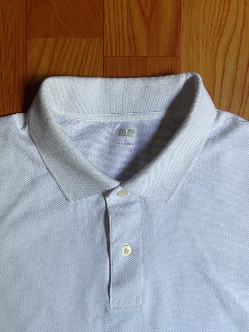 Uniqlo polo shirt (Category: Tshirts & Polo Shirts ) located in Cebu City. Submitted by jerianix (Listing ID 1453831563, Image 3). Description: Uniqlo polo shirt size large W21.5 L27 Excellent condition No issues .