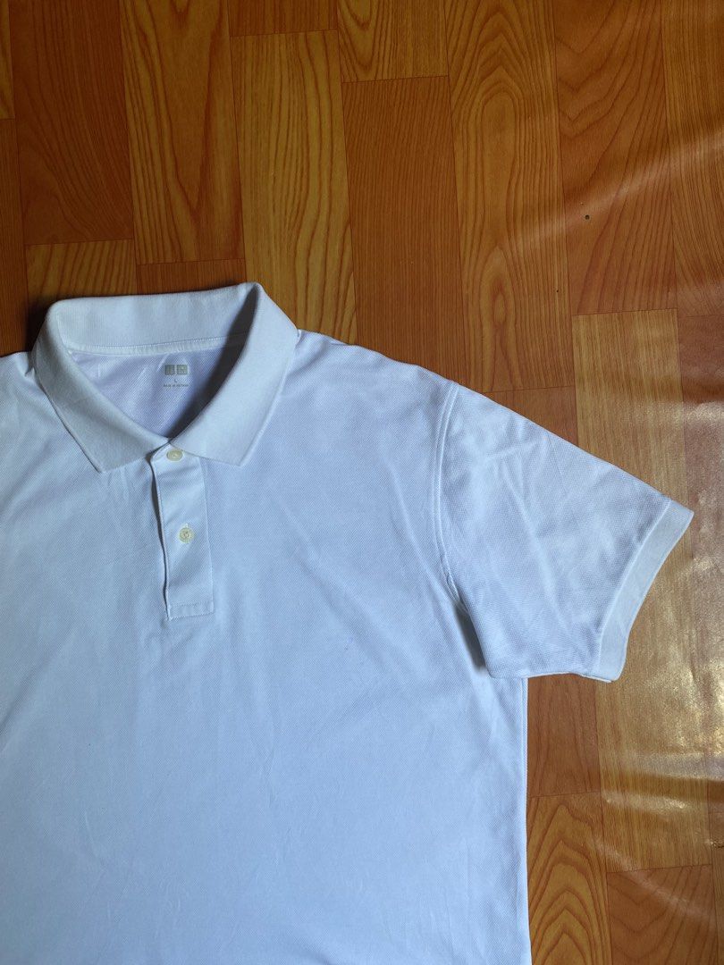 Uniqlo polo shirt (Category: Tshirts & Polo Shirts ) located in Cebu City. Submitted by jerianix (Listing ID 1453831563, Image 2). Description: Uniqlo polo shirt size large W21.5 L27 Excellent condition No issues .