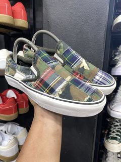 (Category: ) located in . Submitted by s3_sneakershirtstore (Listing ID 1453994254, Image 1). Description: .