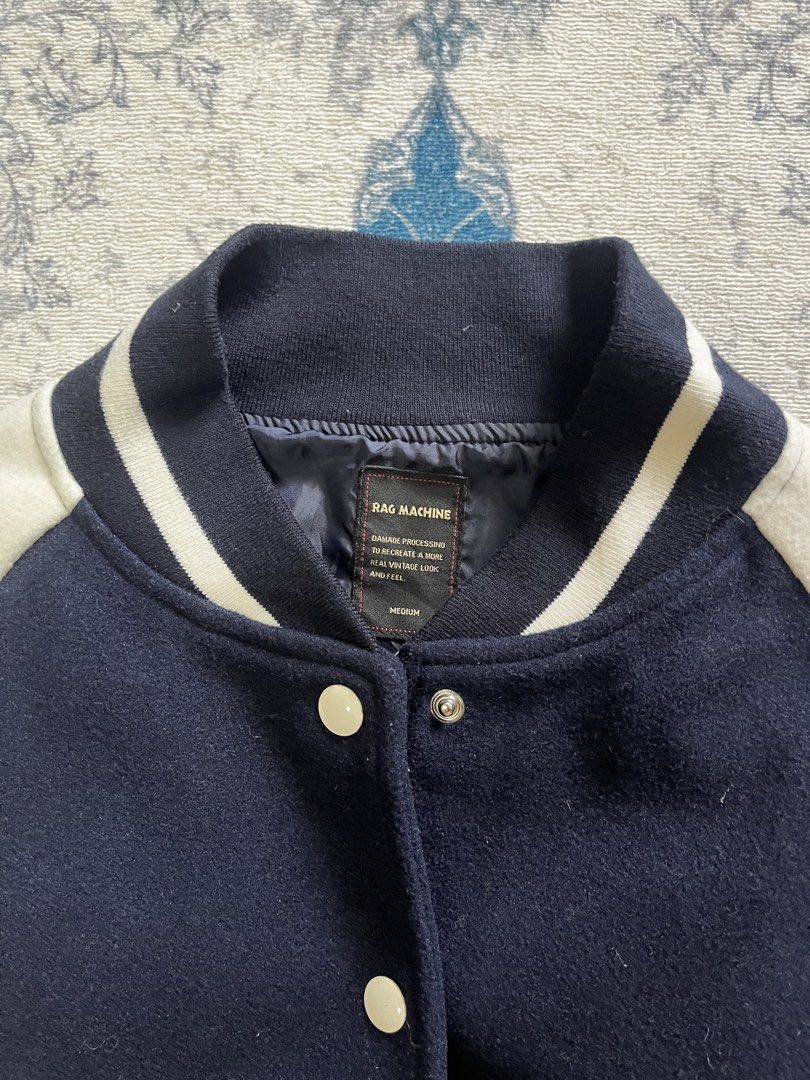 Varsity Jacket (Category: Coats, Jackets and Outerwear) located in Shah Alam. Submitted by maeleman (Listing ID 1453877902, Image 3). Description: .