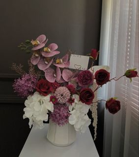 (Category: ) located in . Submitted by floralatelier.sg (Listing ID 1453937937, Image 1). Description: .
