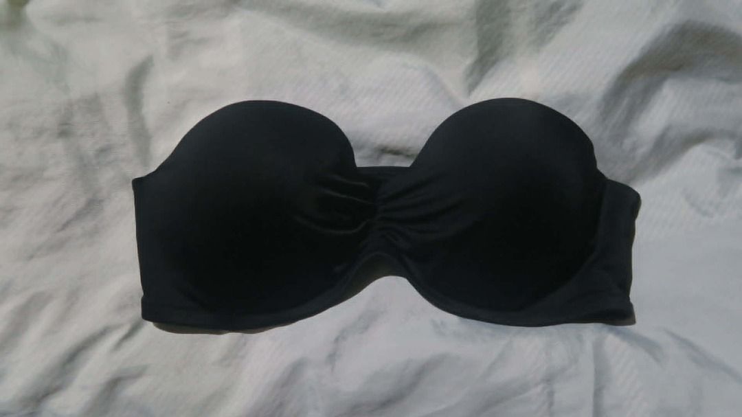 Victoria's Secret Black Strapless Bra (Category: Undergarments & Loungewear) located in Makati City. Submitted by cher._. (Listing ID 1453880490, Image 2). Description: Size: 32B.