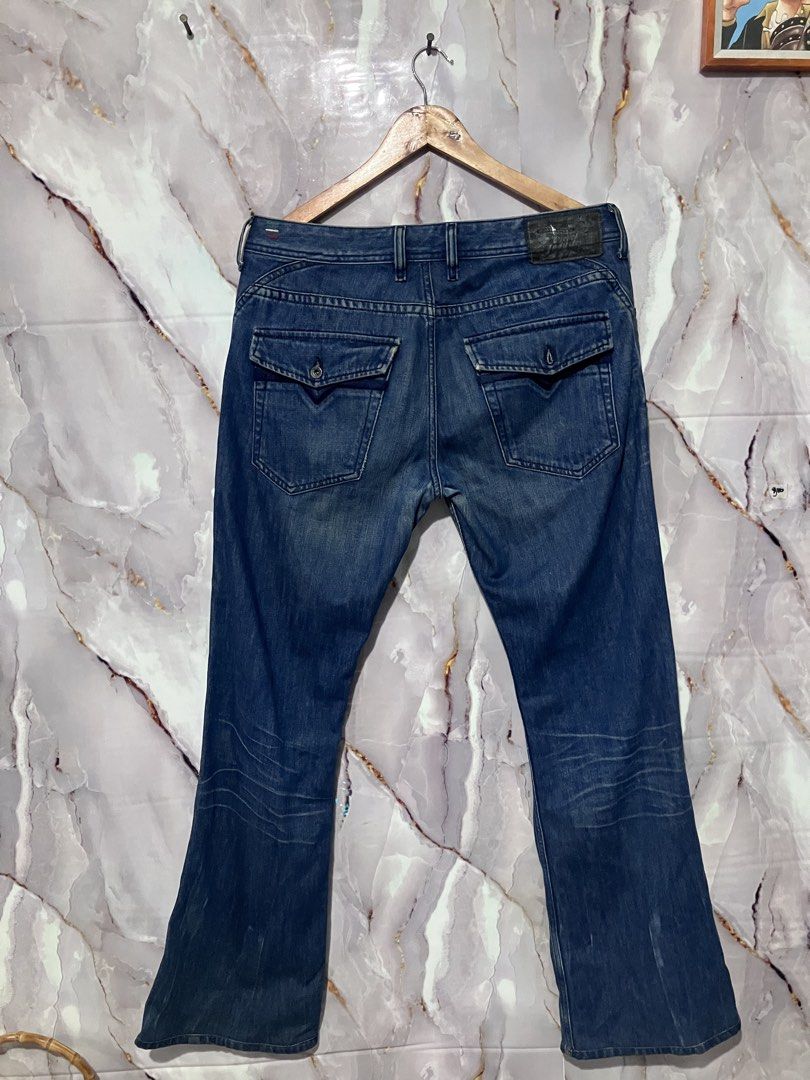 VINTAGE DIESEL ZATHAN BOOTCUT JEANS (Category: Jeans) located in General Mariano Alvarez. Submitted by adonid (Listing ID 1453848960, Image 2). Description: ORIGINAL VINTAGE DIESEL ZATHAN BOOTCUT JEANS GOOD CONDITION SIGN OF USAGE ONLY W34 L41.